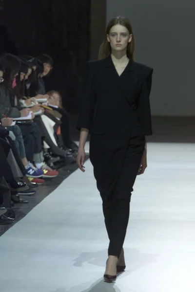 Look 1